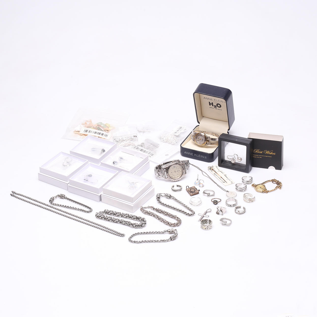 BIJOUTERIE, single pieces in silver.