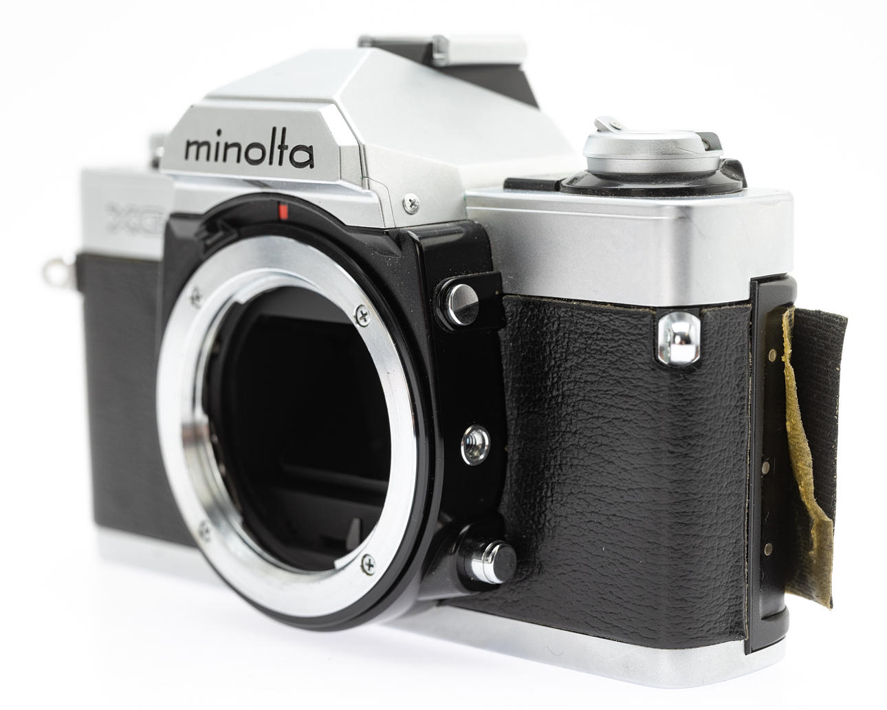 Minolta XG 9, 35mm SLR camera ( SN 9103020 ) with Minolta Lens MD