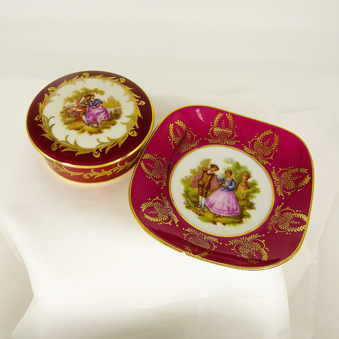 MEISSNER PORCELAIN BOX AND SAUCER.