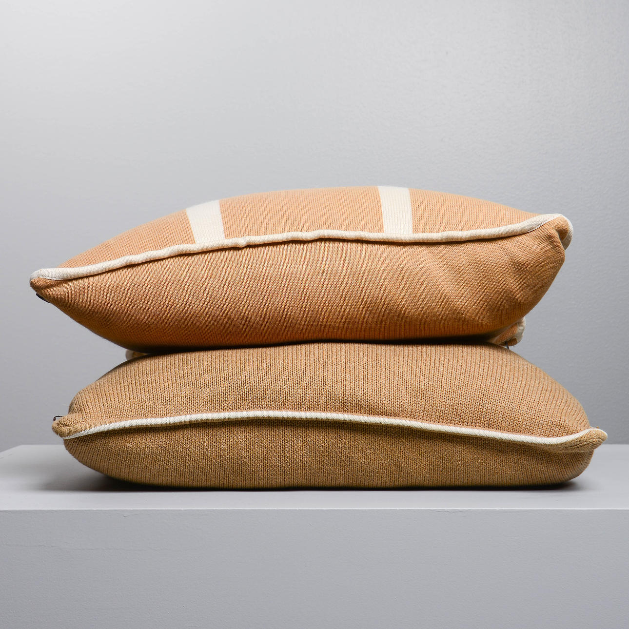DECORATIVE PILLOWS, 2 pcs, Gant.
