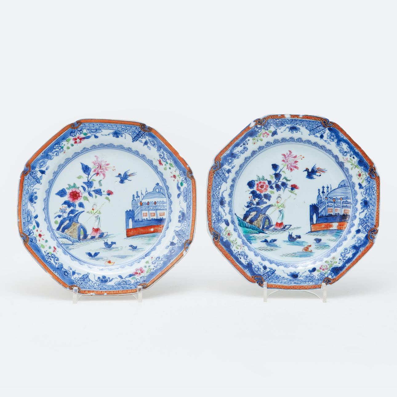 Two Chinese porcelain plates, 18th century.