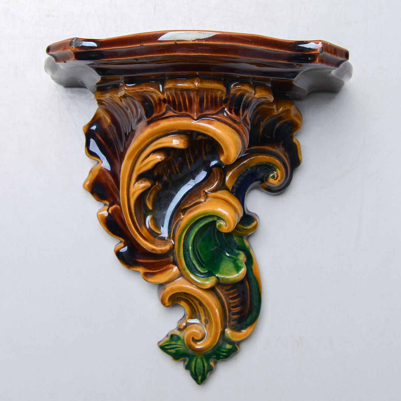 VÄGGKONSOL, Upsala-Ekeby, 1800-talets slut.