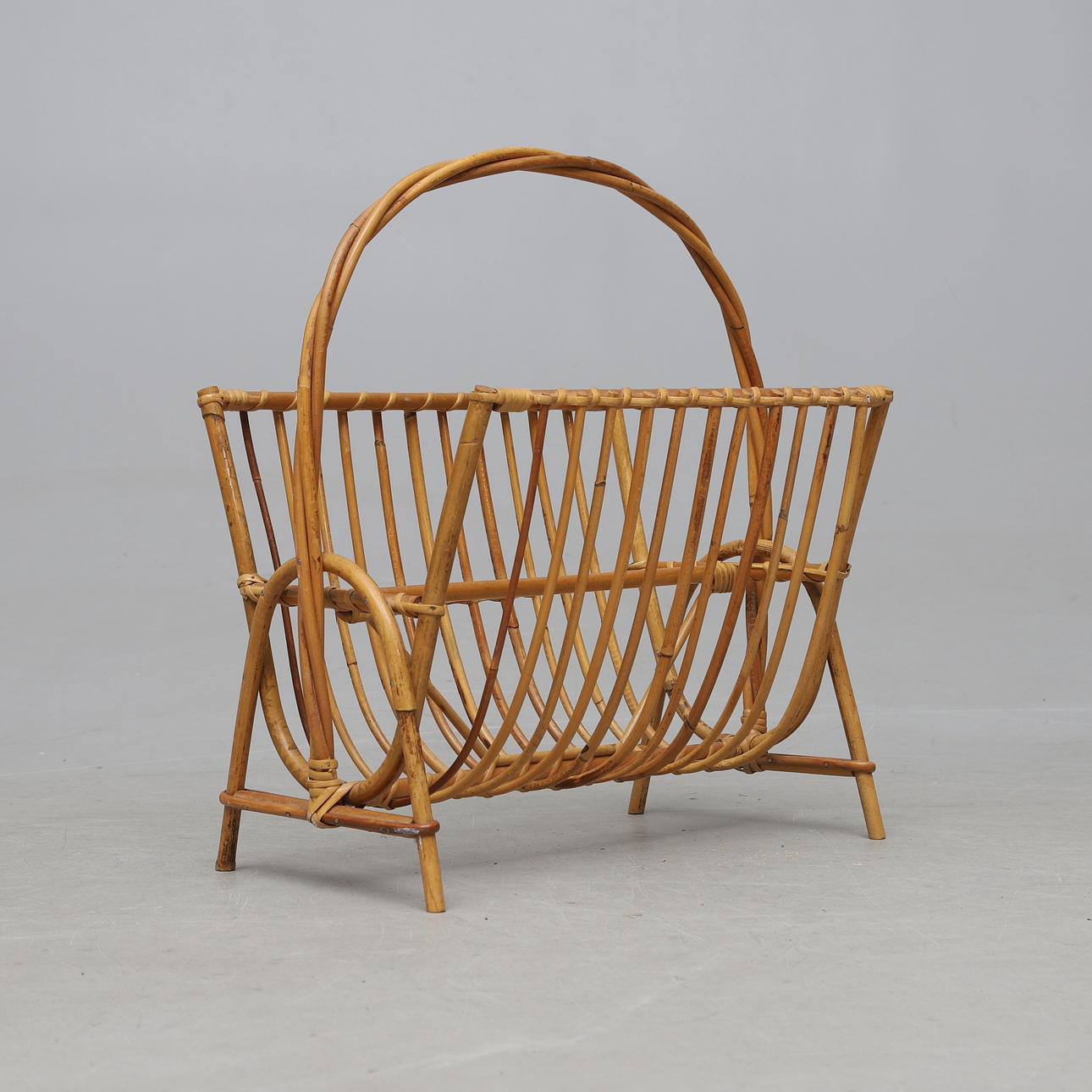 TIDNINGSSTÄLL, rotting, 1900-talets andra hälft.