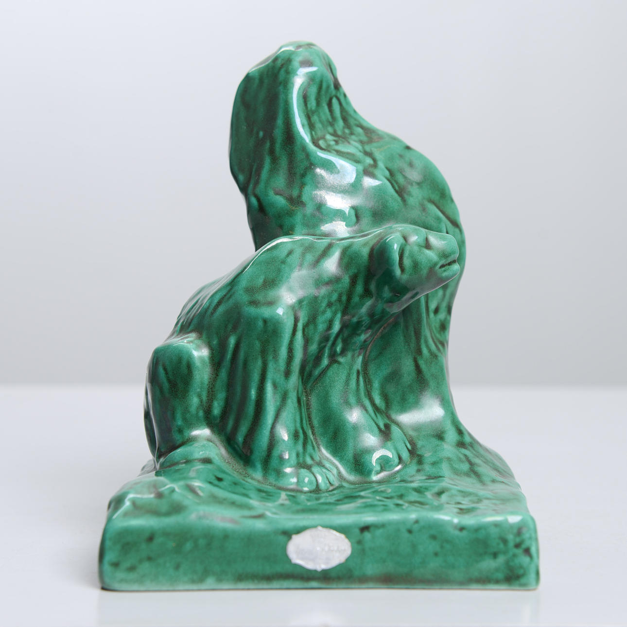 GRETA RUNEBORG. Bokstöd, modell 140, Upsala-Ekeby, 1937.