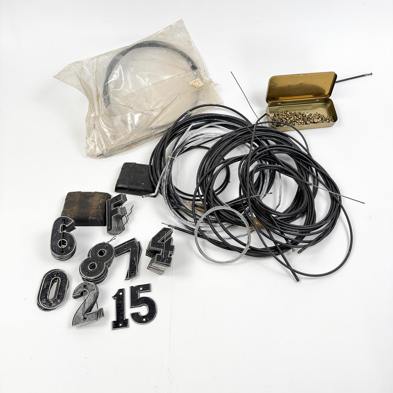 MOTORCYKELDELAR, omkring 1900-talets mitt.