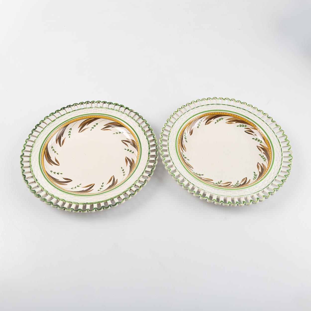 RÖRSTRAND, 2 pcs. fruit plates, flintware ca 1820-40.