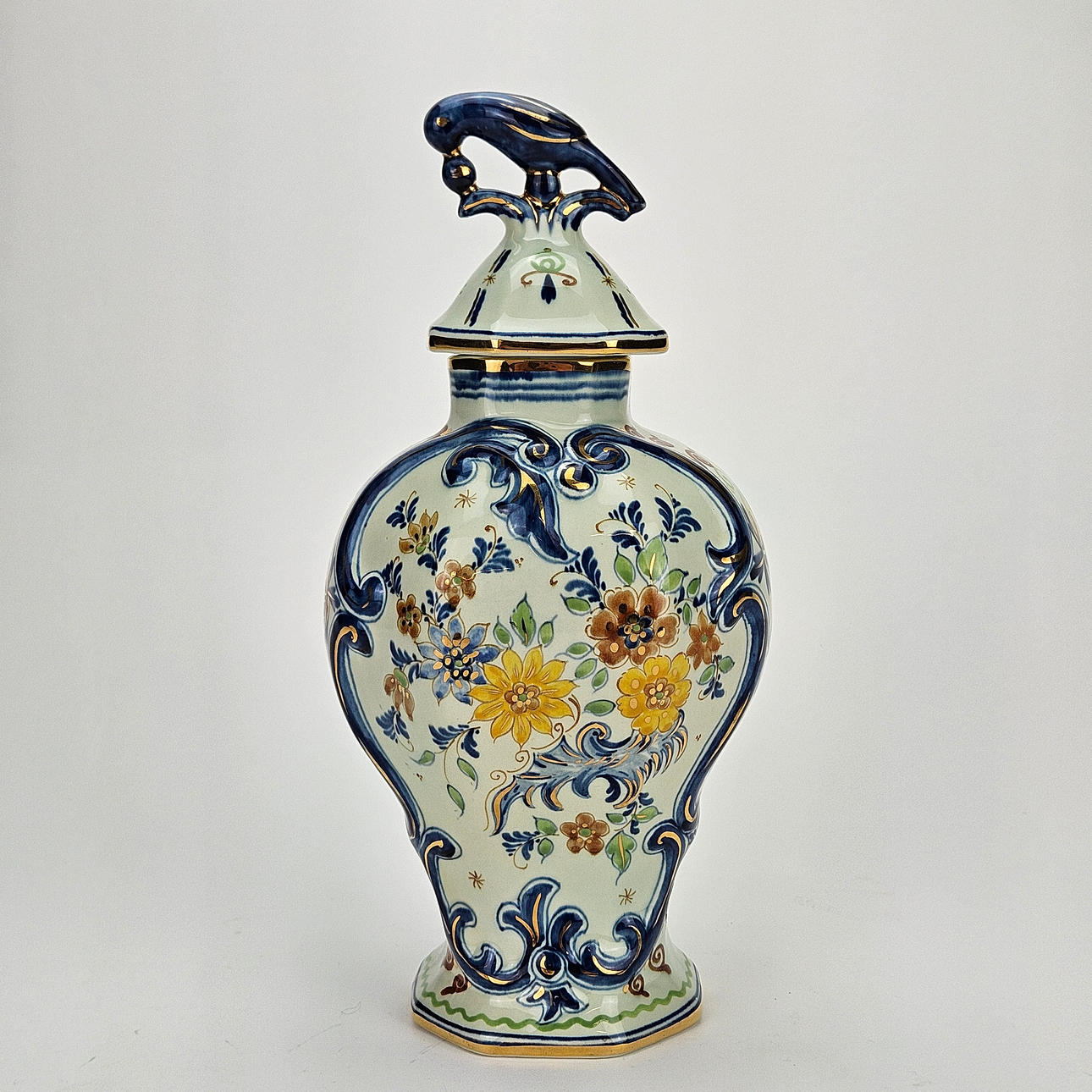 A ceramic LOCKURNA, Gouda, Netherlands.