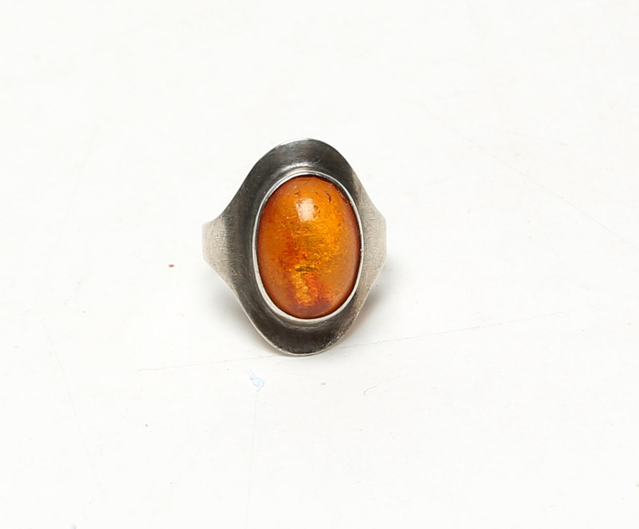 RING, silver/amber.