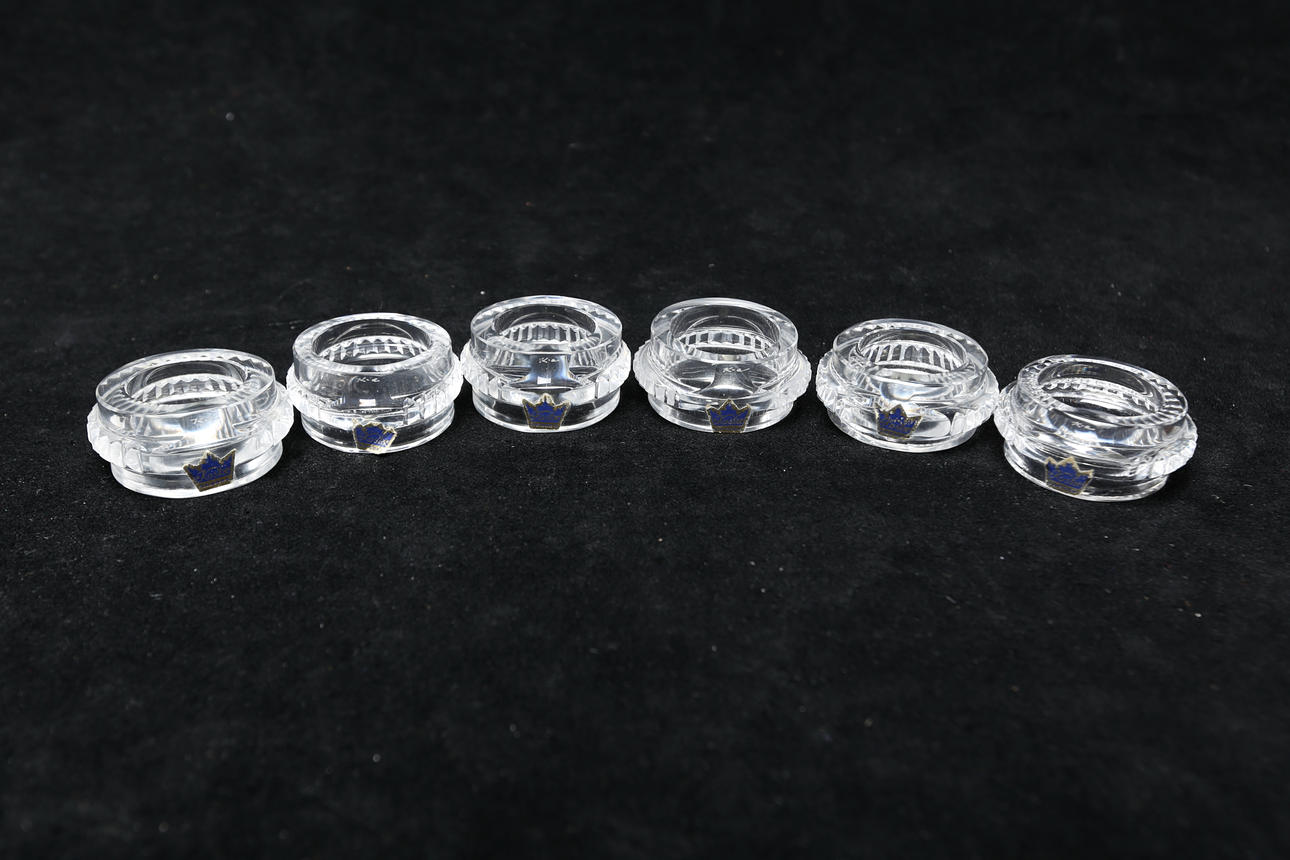 SERVETTRINGAR 6 st, glas, Kosta.