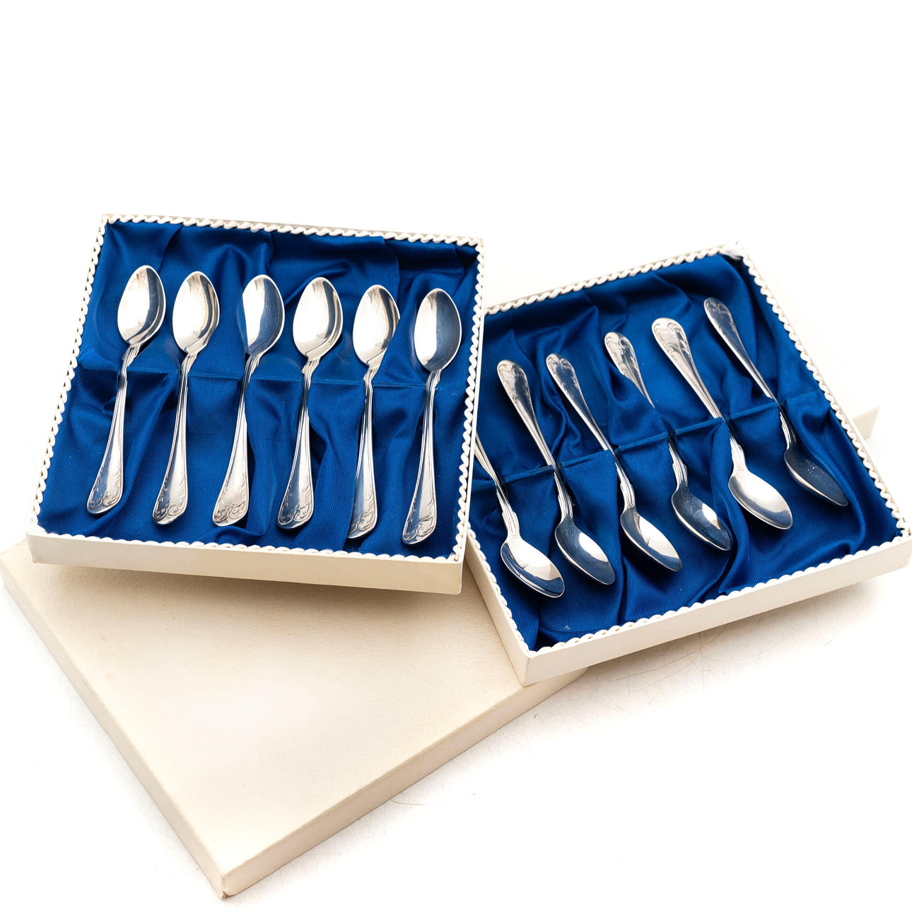 SILVER SPOONS 2 boxes (12 spoons) 172g.