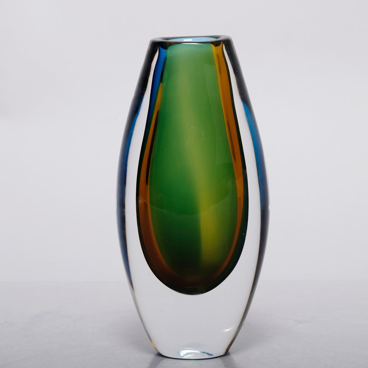 VICKE LINDSTRAND. Signed, numbered 46451 “Memory from tempo”.