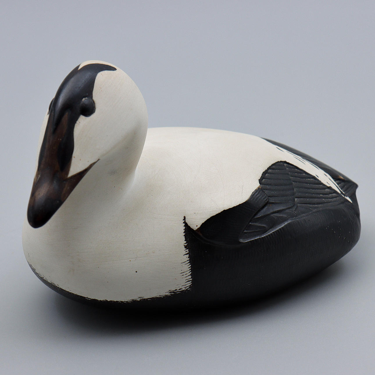 PAUL HOFF. SCULPTURE “EIDER” STUDIO HAND, GUSTAVSBERG, SIGNED.