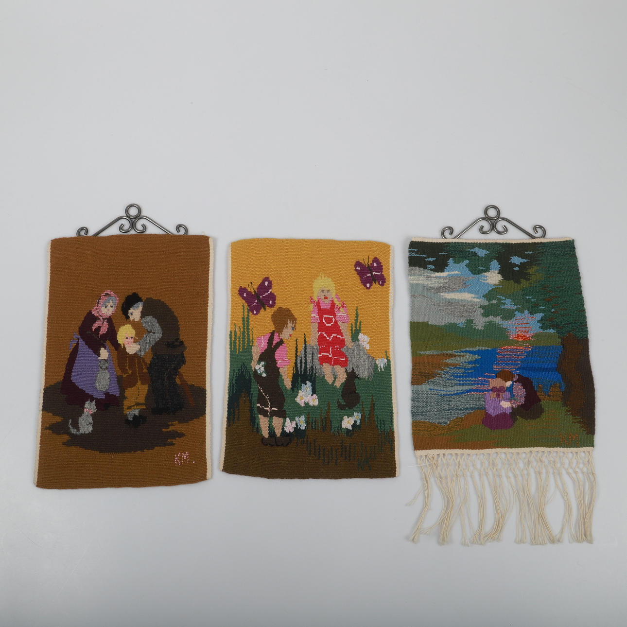 BONADER, 3 pieces, life cycle, flame tissues, signed K.M.