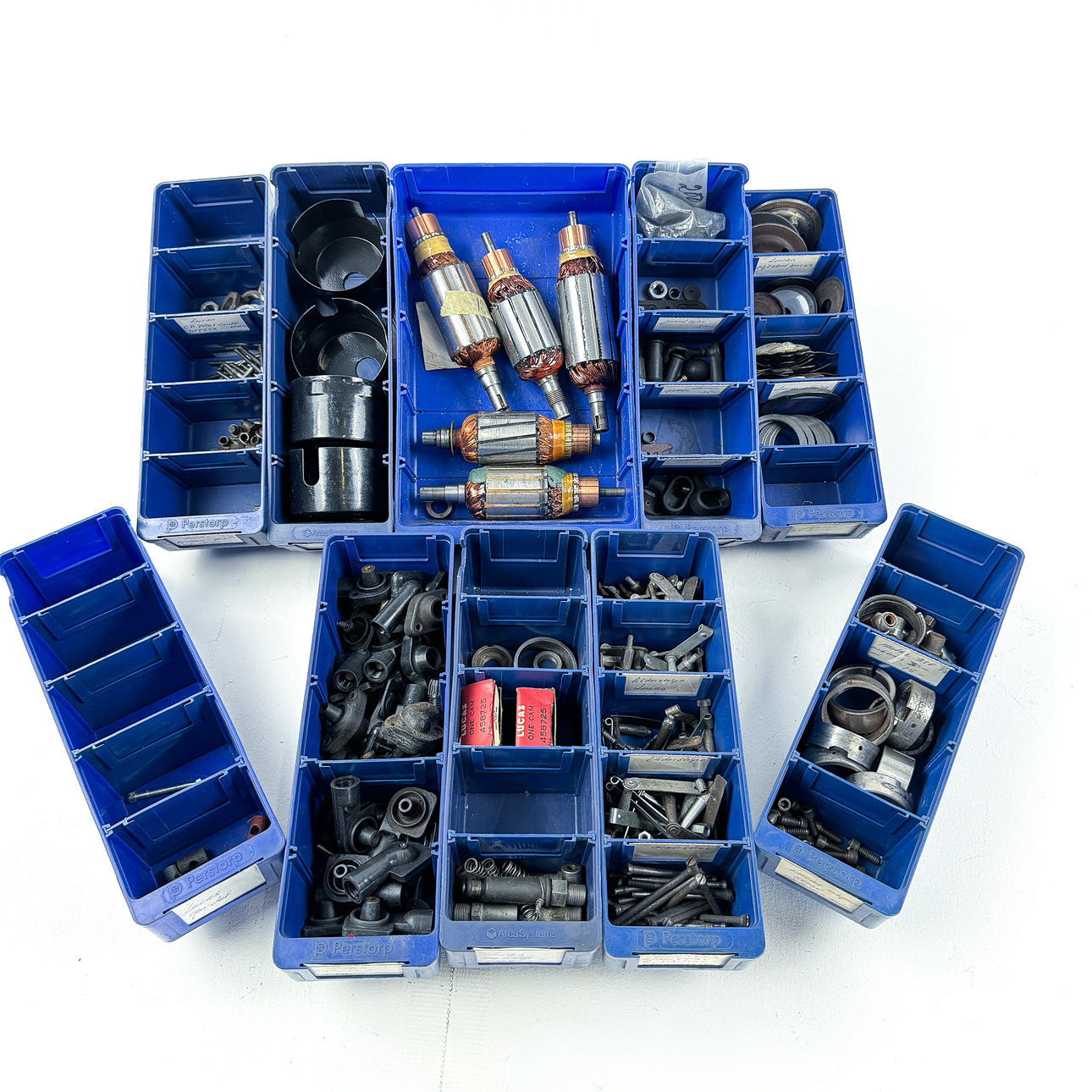 MAGNETDELAR, parti, bl.a till Lucas.