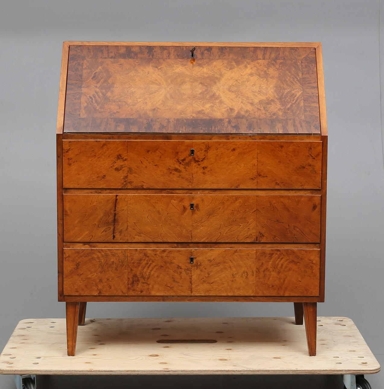 SEKRETÄR, björk, 1940-tal.