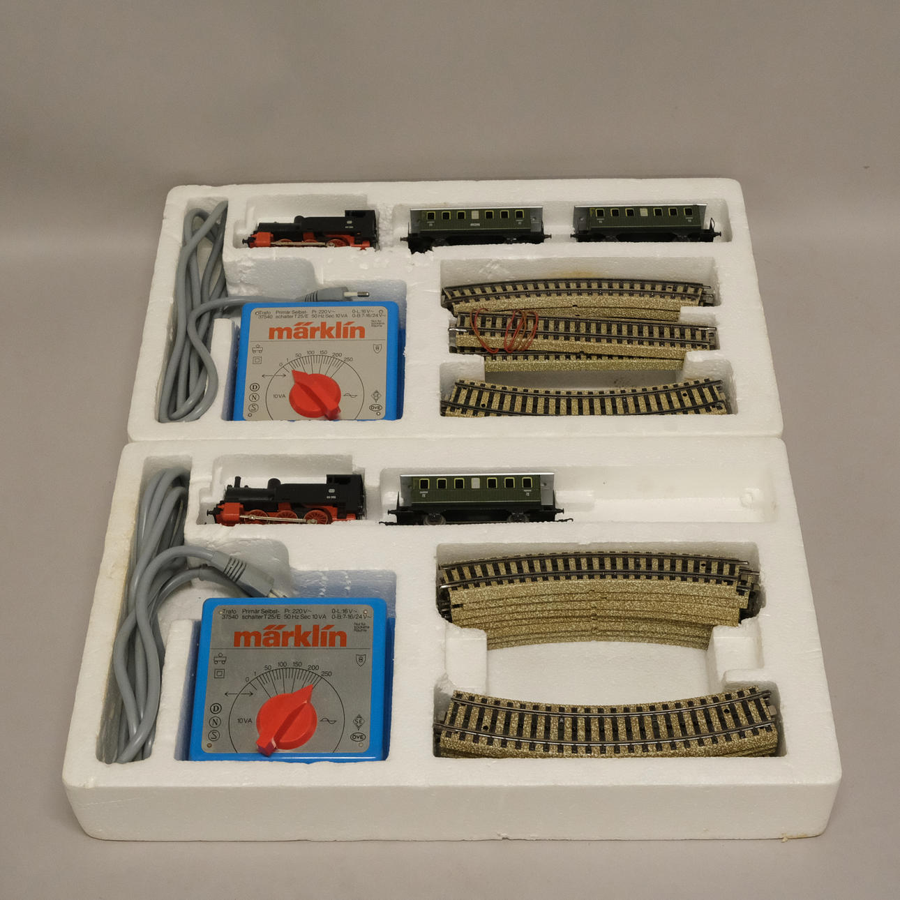 MARKLIN, TRAIN SET 2920 AND EXTENSION SETS E 5190 AND T2 5193. Toys ...