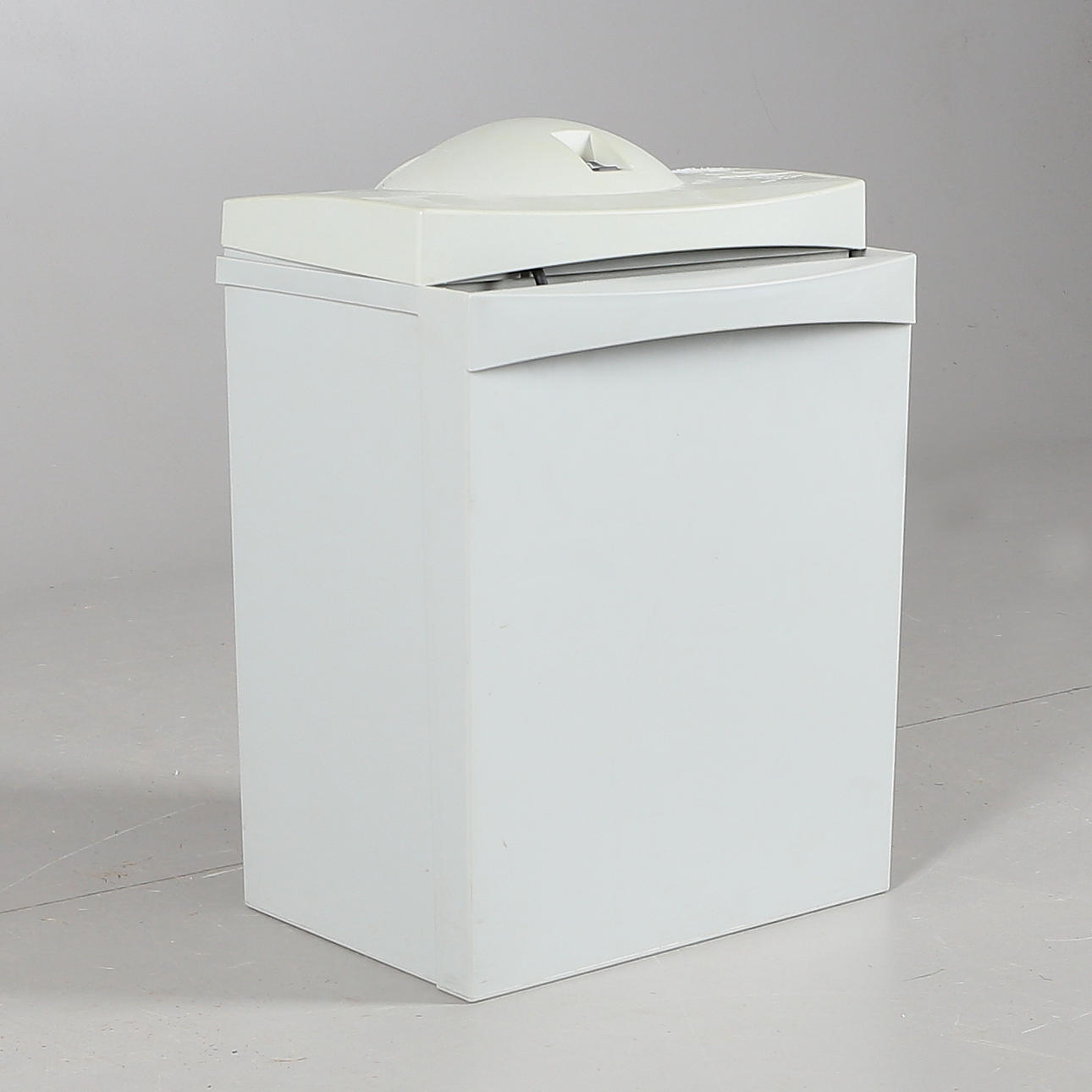 DOCUMENT DESTROYER, hard plastic, EBA, 1900s.