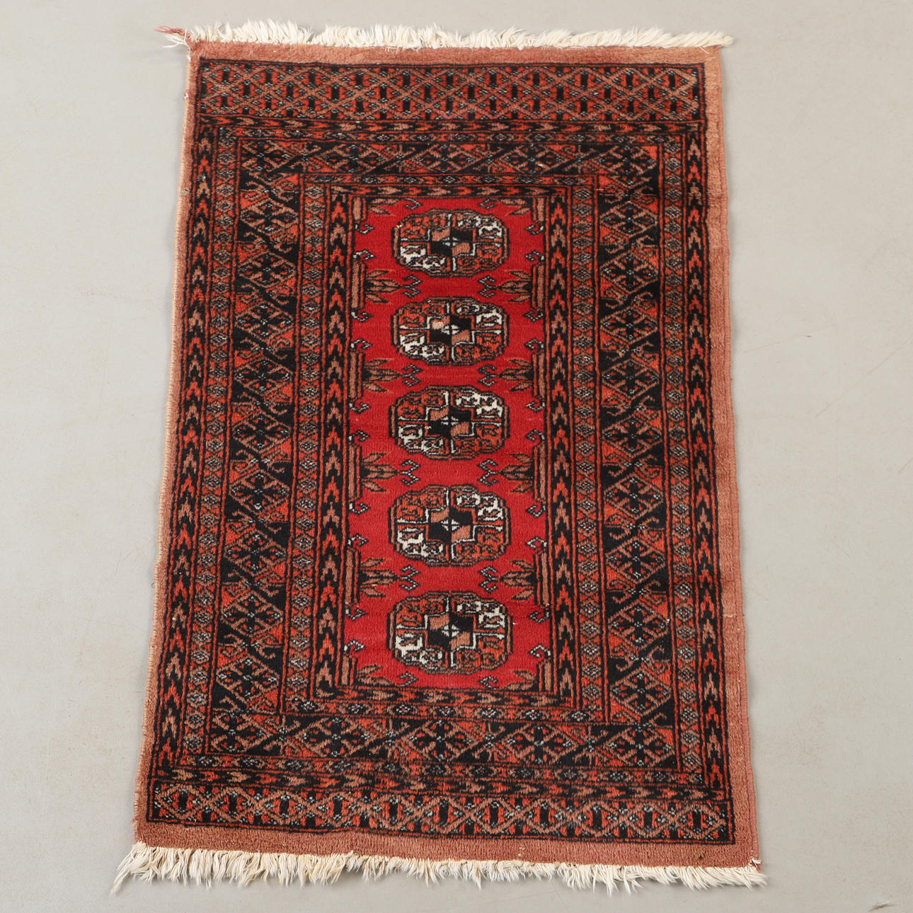 CARPET, oriental, 98 x 64 cm.