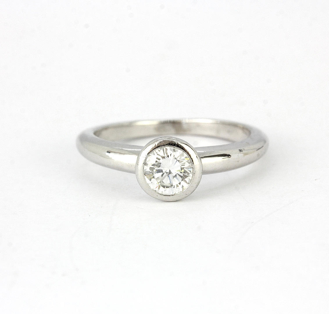 0.50CT PLATINUM SOLITAIRE RING.