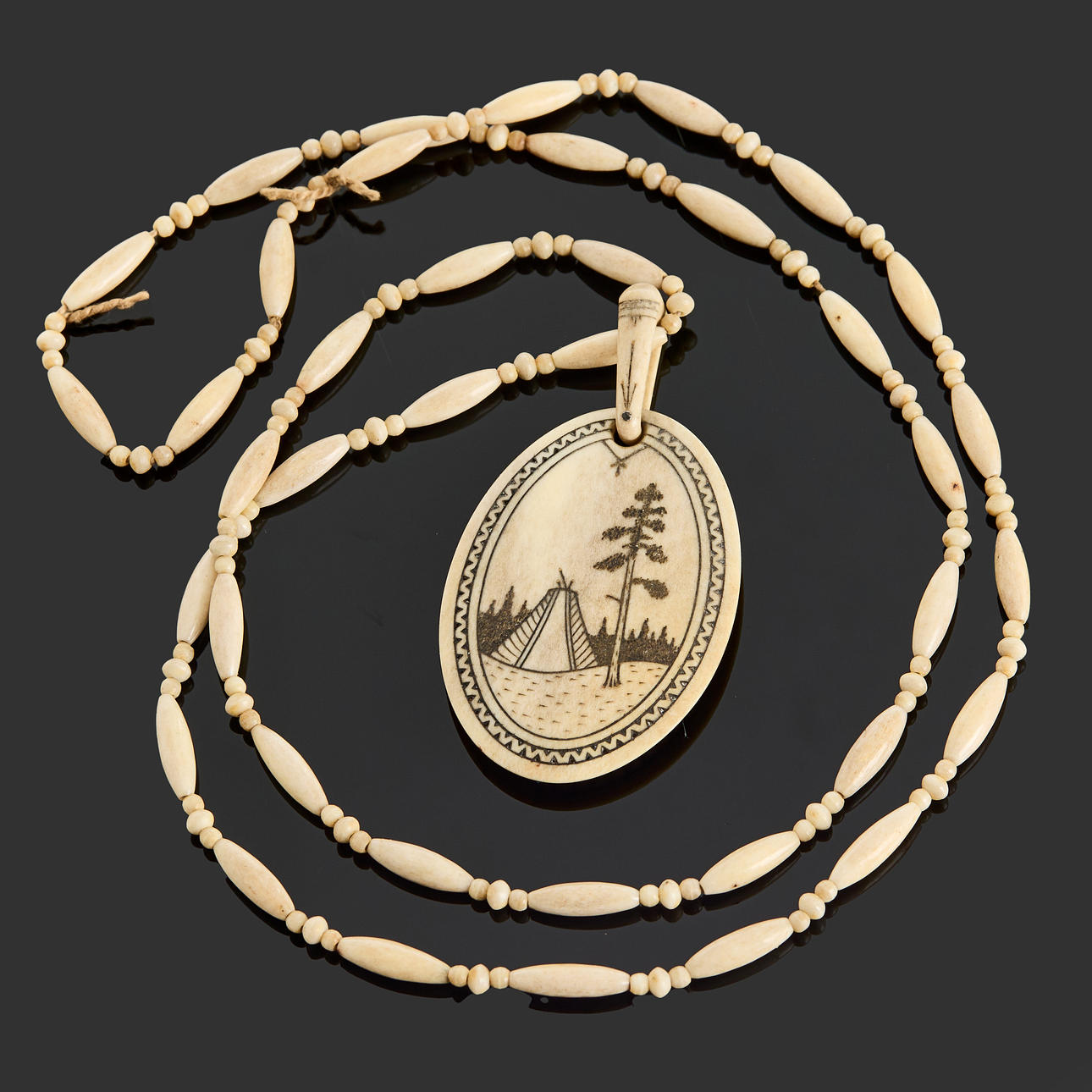 COLLIER/PENDANT, Kniv-Elis Bergström, signed K-E.