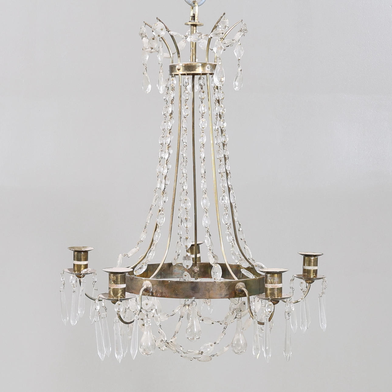 A 20th century chandelier.