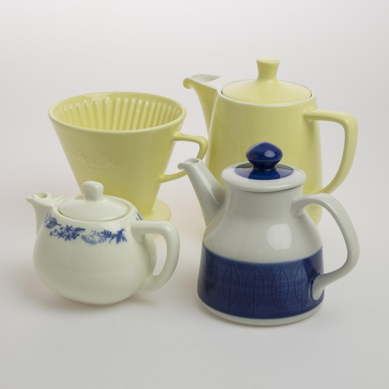 KANNOR, 3 stycken, "Koka", "Medicinalörter", Melitta, Gustavsberg samt Rörstrand.