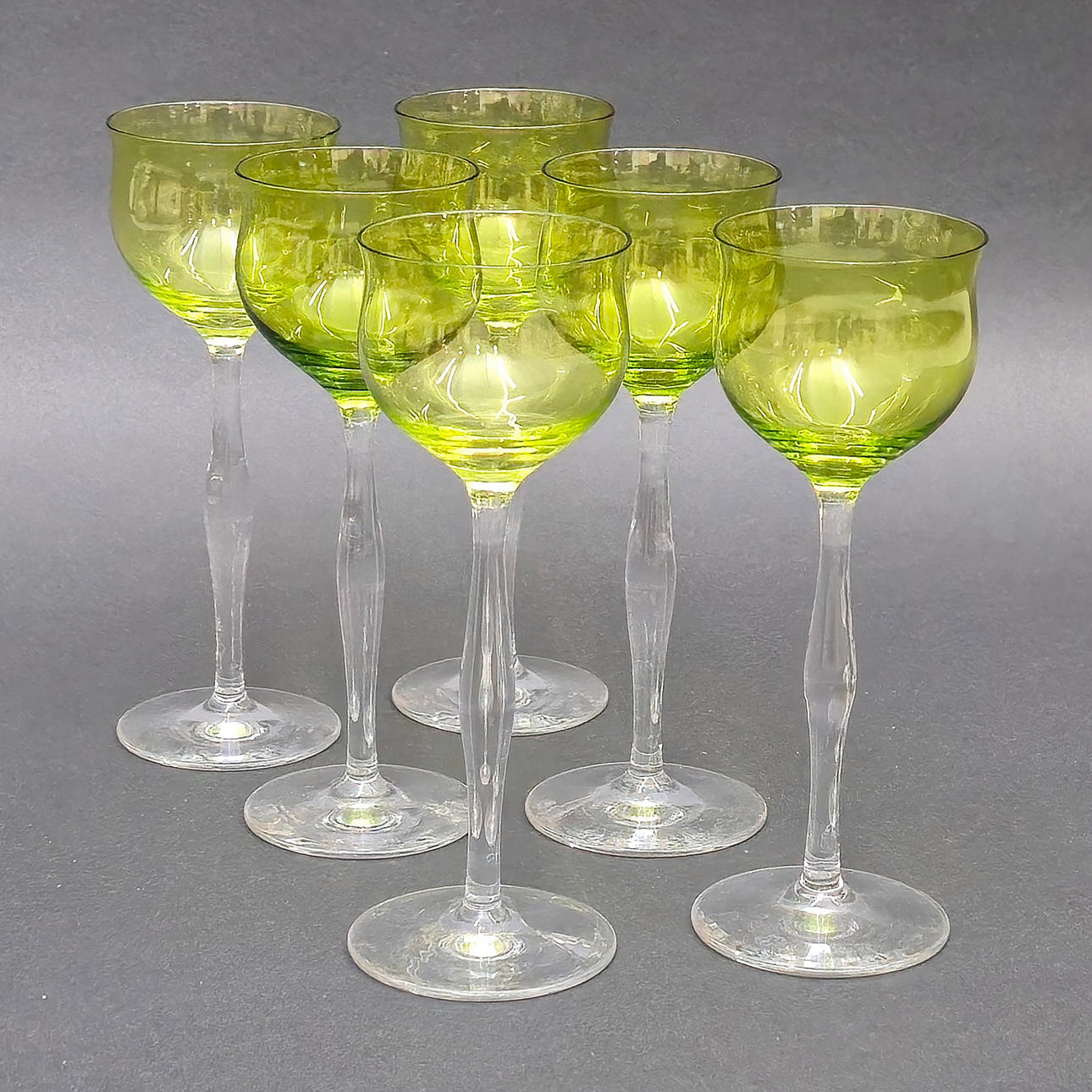 6 APPLE GREEN CRYSTAL GLASSES.