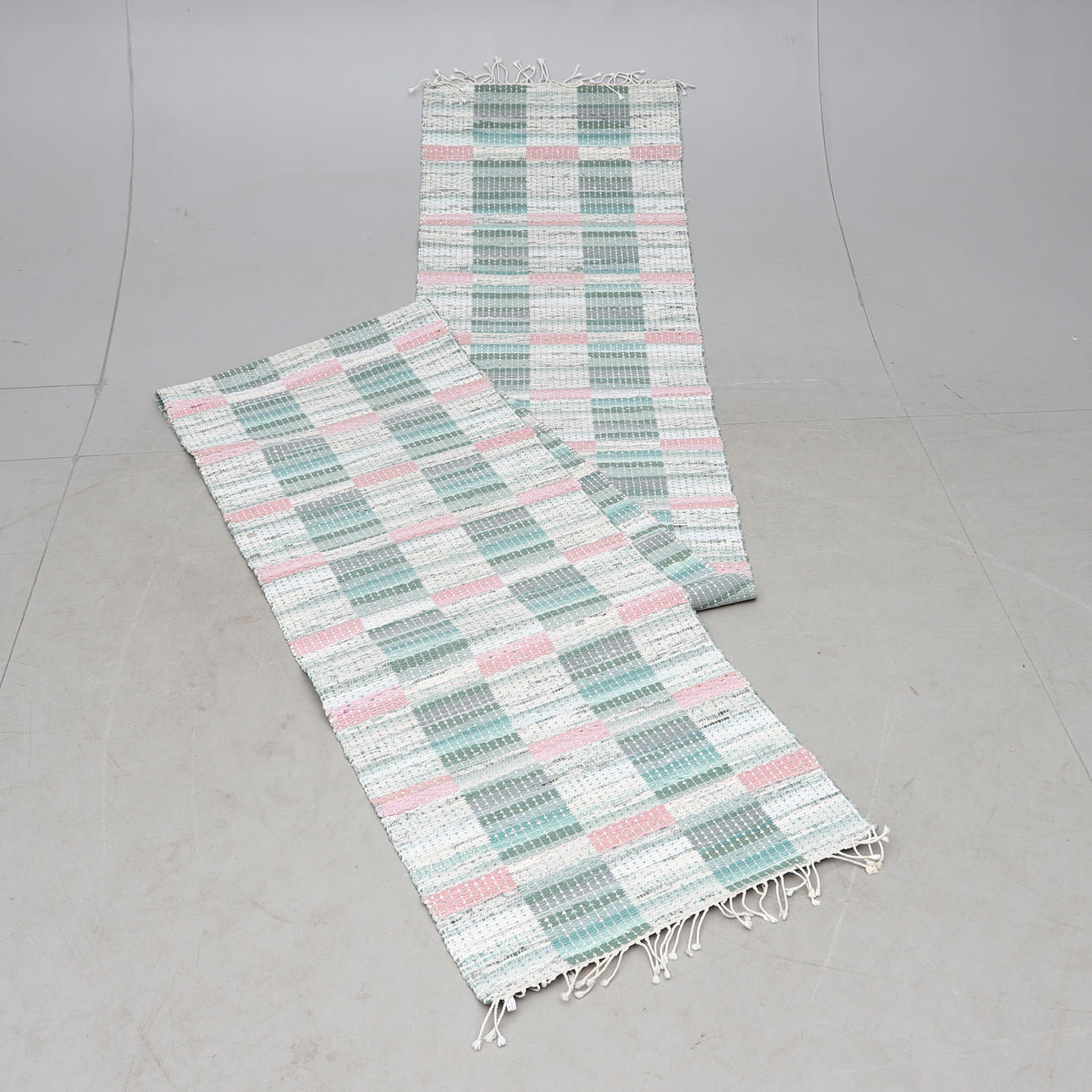 TRASMATTA, gångmatta, ca 345x76 cm.