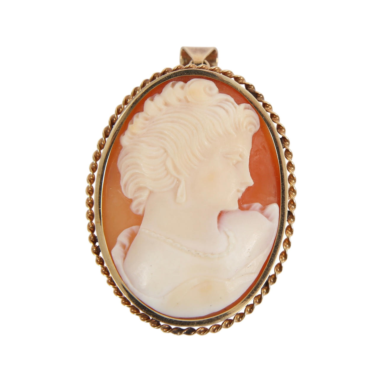 14kt gold brooch with camé.