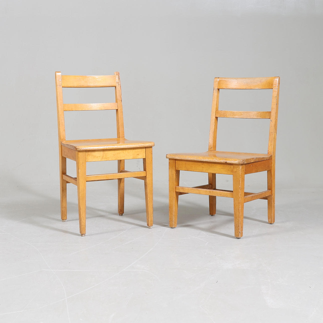 BARNSTOLAR, 2 st, Tranås Skolmöbler, 1900-tal.