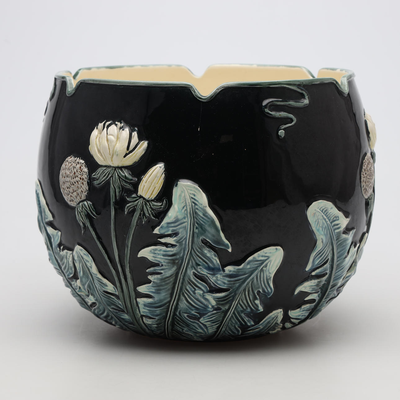 YTTERFODER, majolika, jugend.