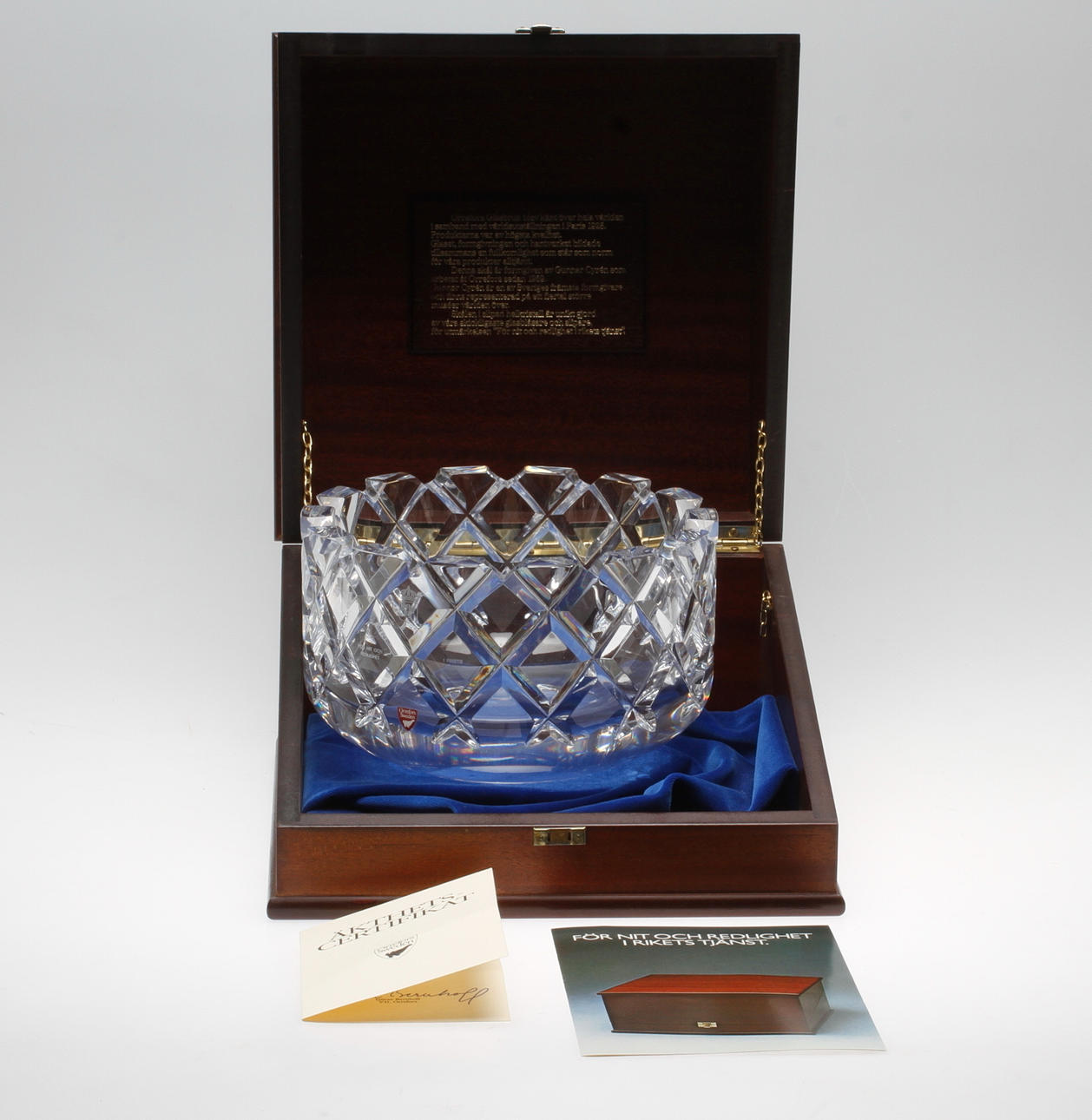 SKÅL, glas, samt schatull, "Sofiero", Gunnar Cyrén, Orrefors, signerad.