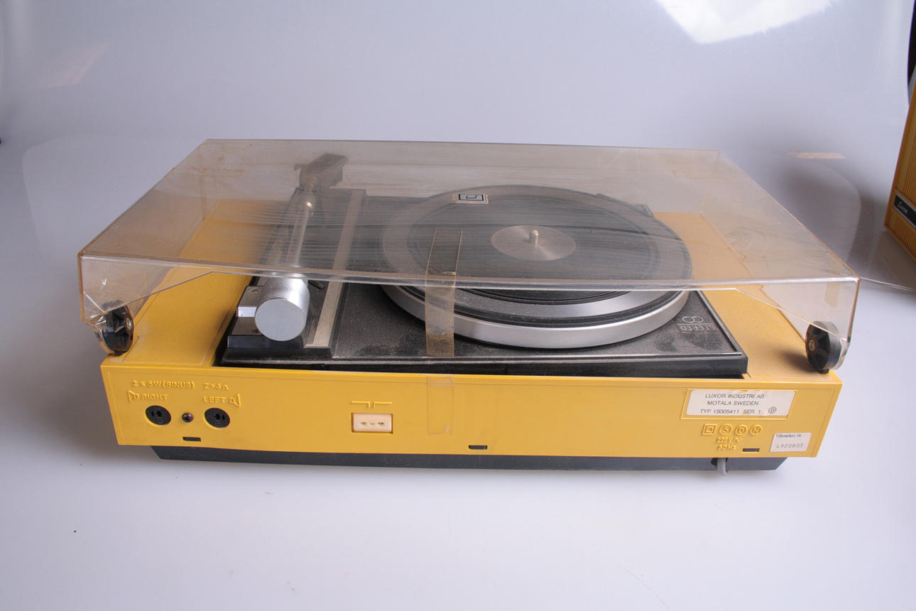 SKIVSPELARE med HÖGTALARE, Luxor " Dirigent 1000 " 1970-tal.