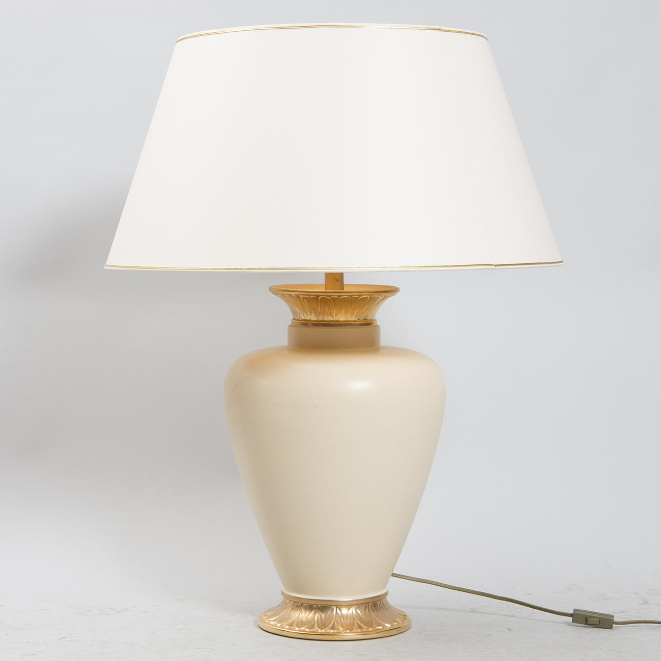 BORDSLAMPA, keramik, 1900/2000-tal.