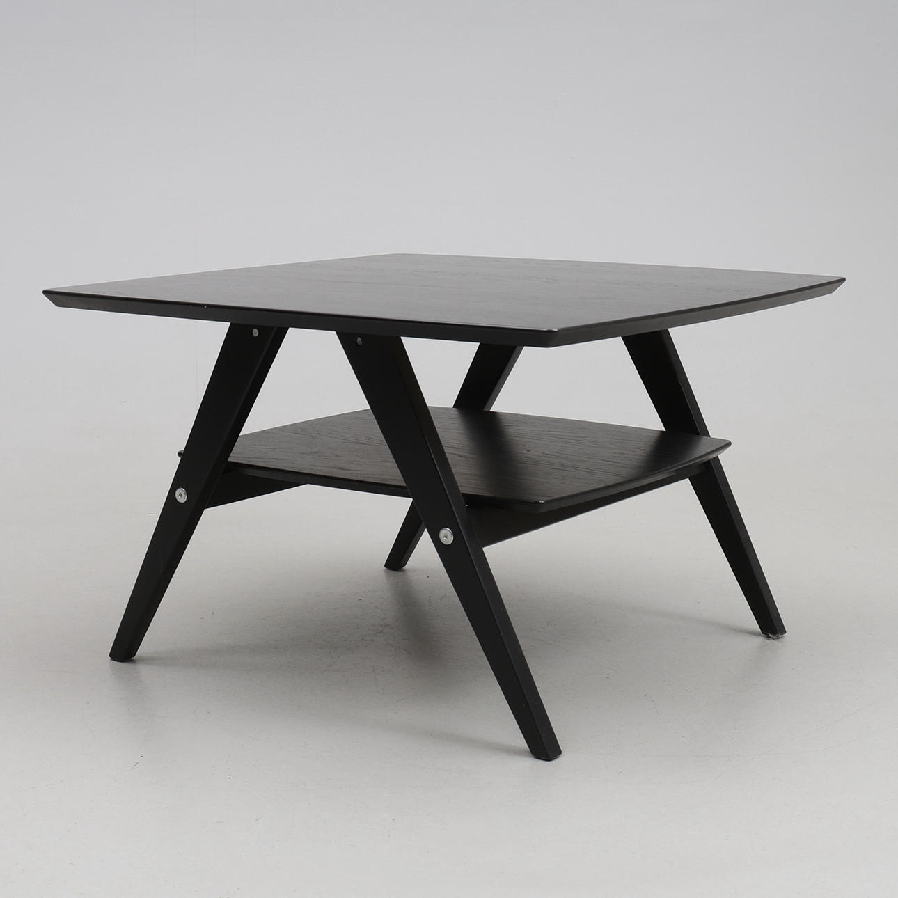 COFFEE TABLE. Bordbirger AB, “Split Soffb 80 black”.