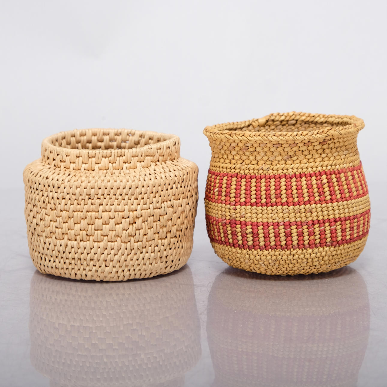 BASKETS, Rootslöd, 2 pieces.