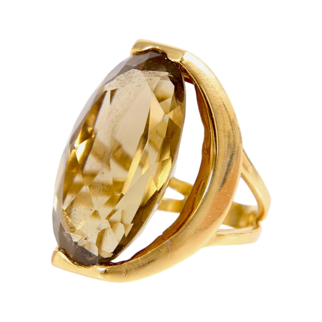 18kt cocktail ring with Citrine.
