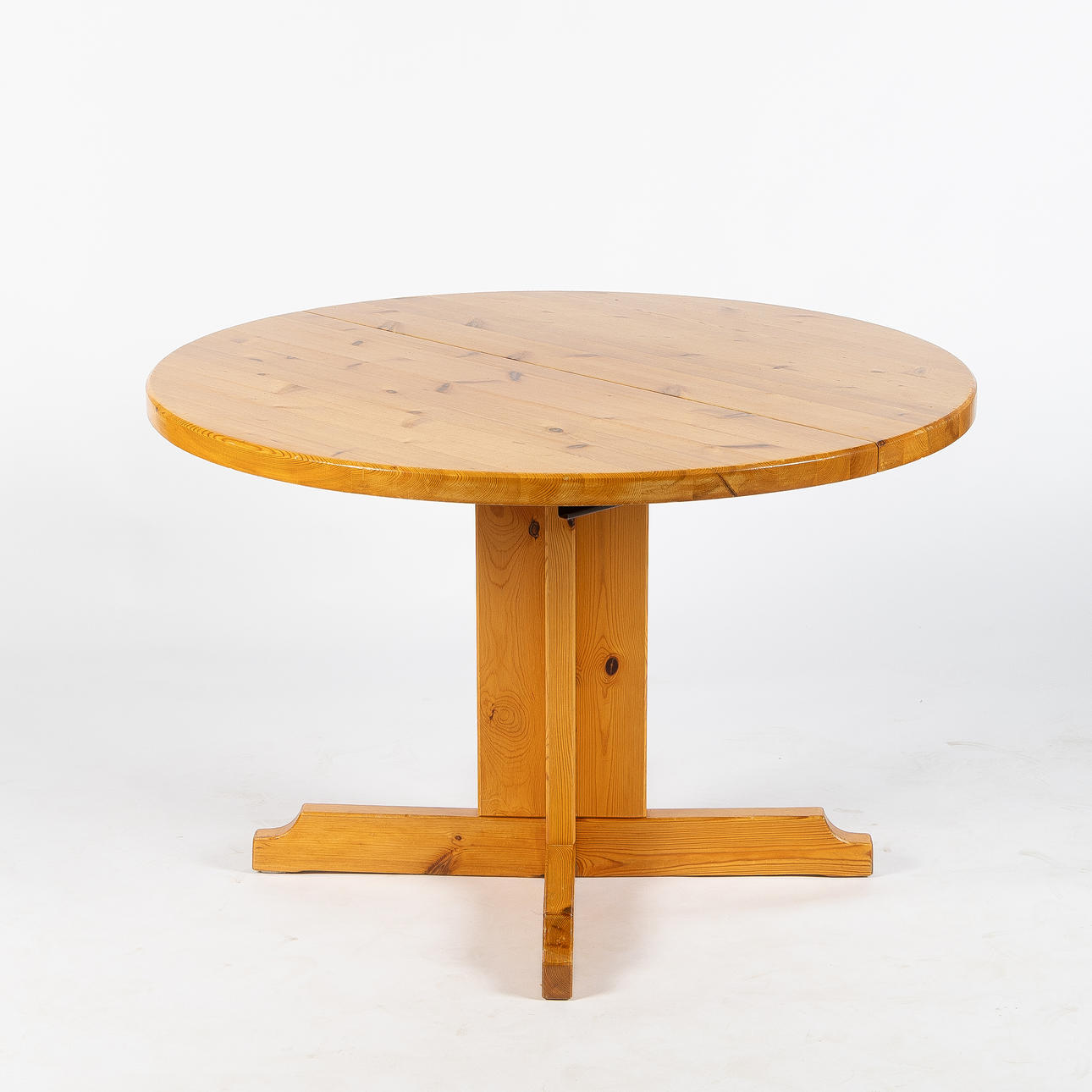 DINING TABLE, pine, 1970/80s.