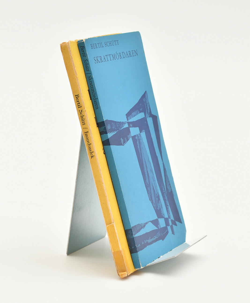 Bertil Schütt. The Laughter Killer/indoor play, dedication. 2 vols.