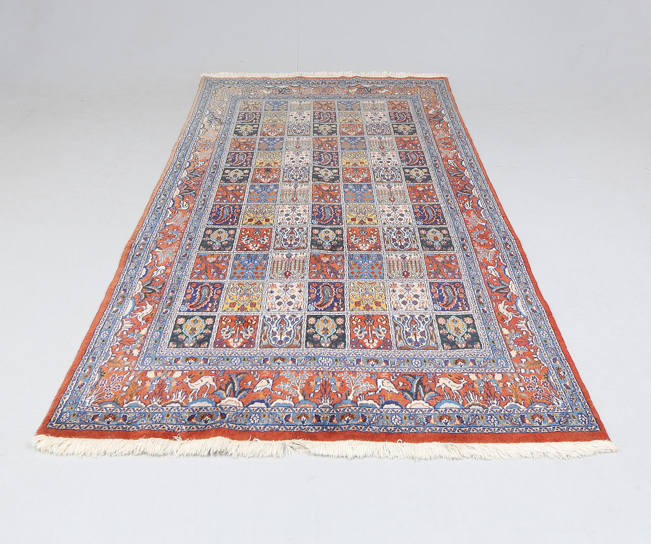 A CARPET, Bakhtiari, garden pattern ca 265 x 144 cm.