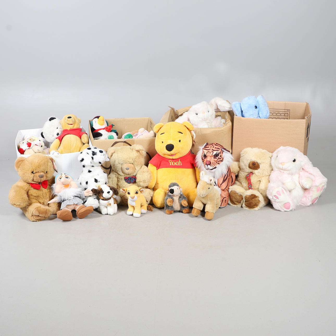 A LARGE QUANTITY OF TEDDY BEARS.