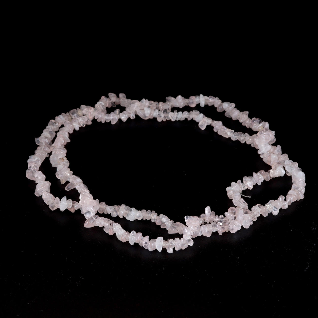 ROSE QUARTZ NECKLACE.
