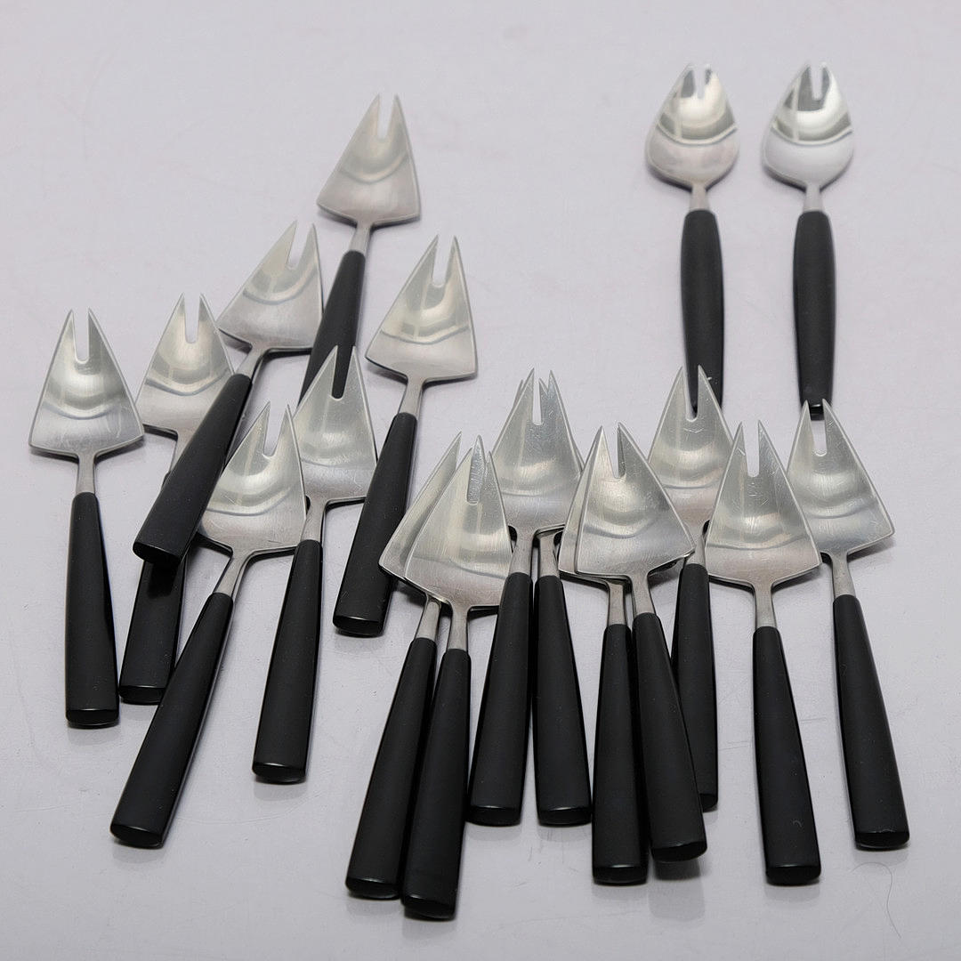 KALATARVIKKEET, 17 osaa, Gense, Sverige.