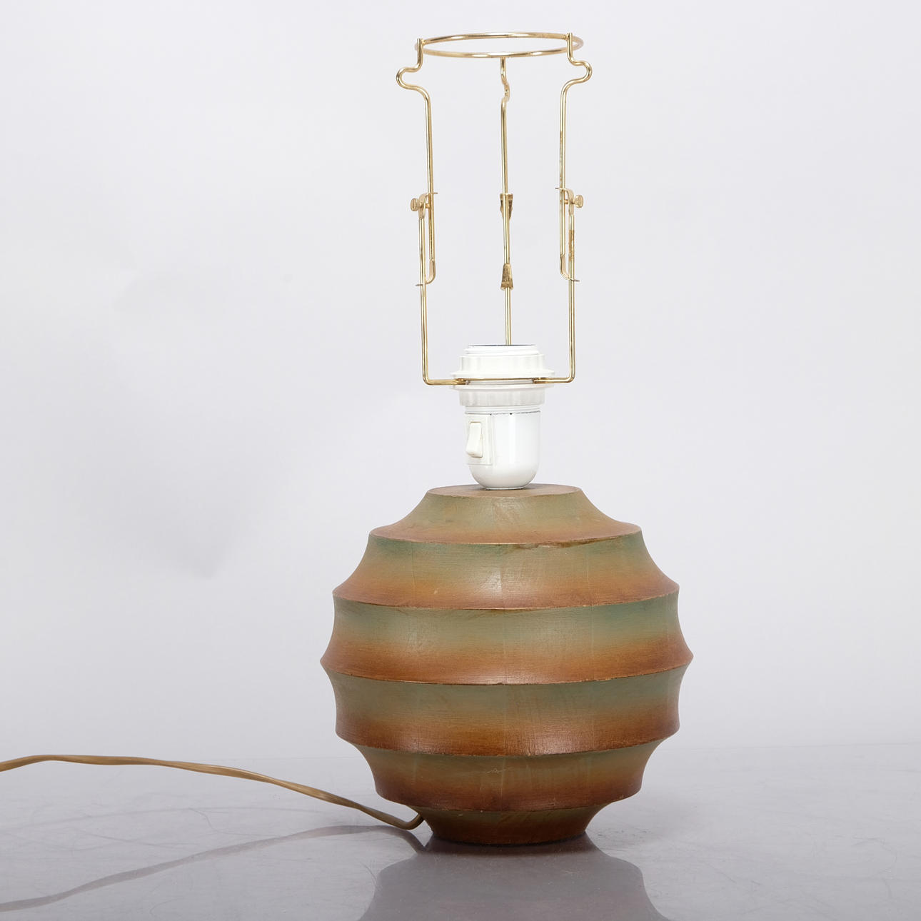 TABLE LAMP. Solid wood 20th century.