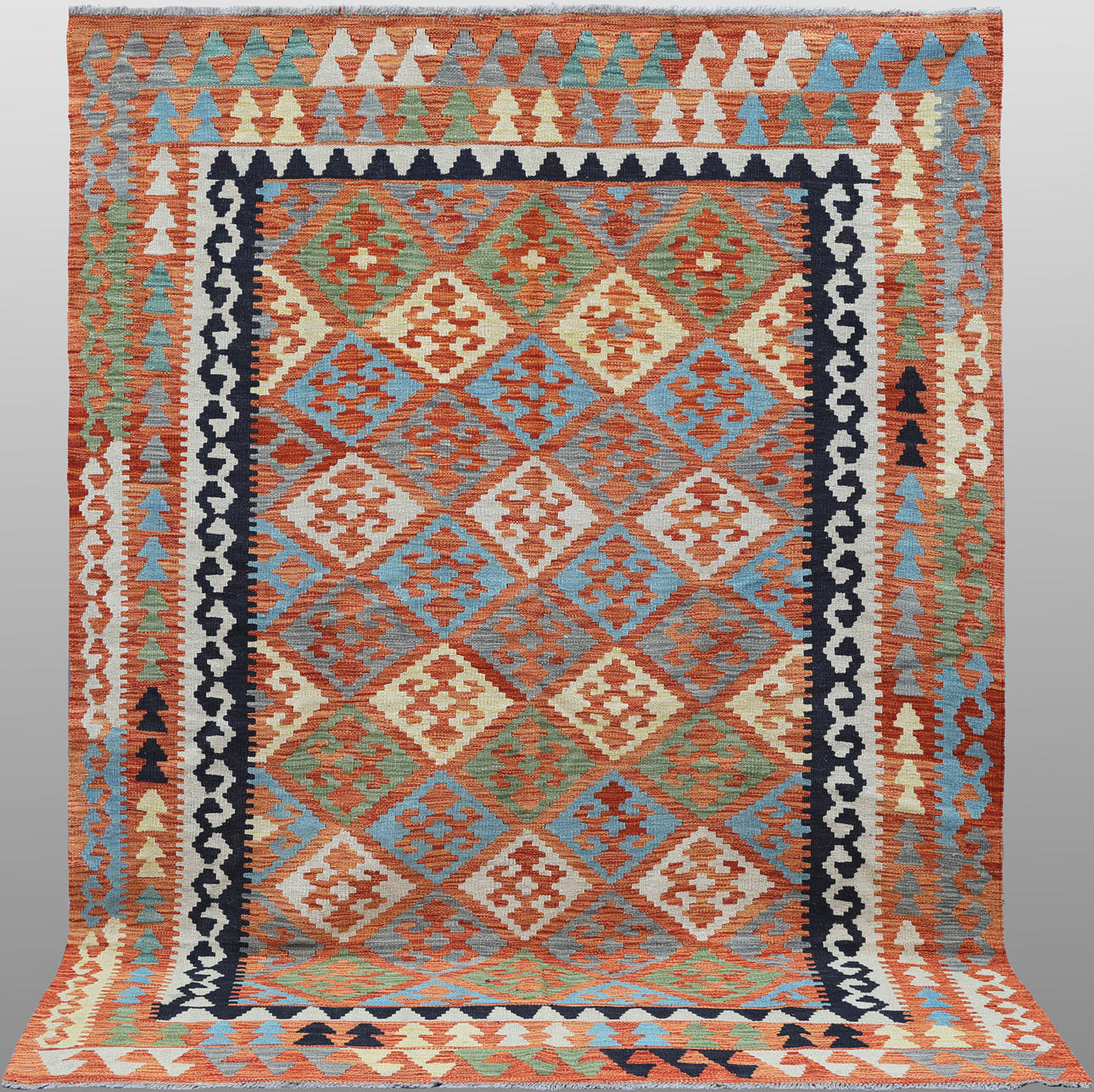 ORIENTMATTA. Kelim klassisk design, 240 x 172 cm.