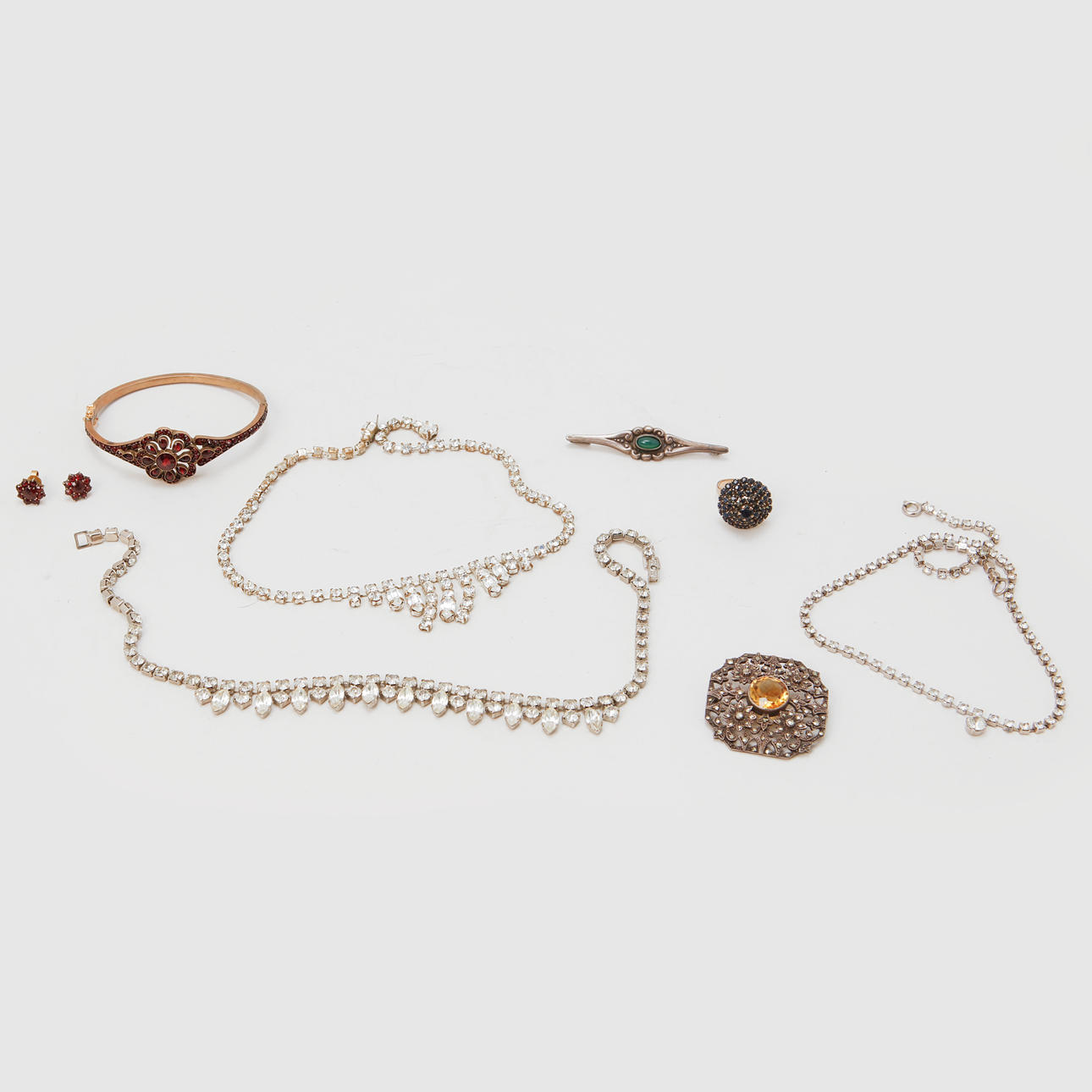 SMYCKEN, 8 st, silver, stenar och oädla material.