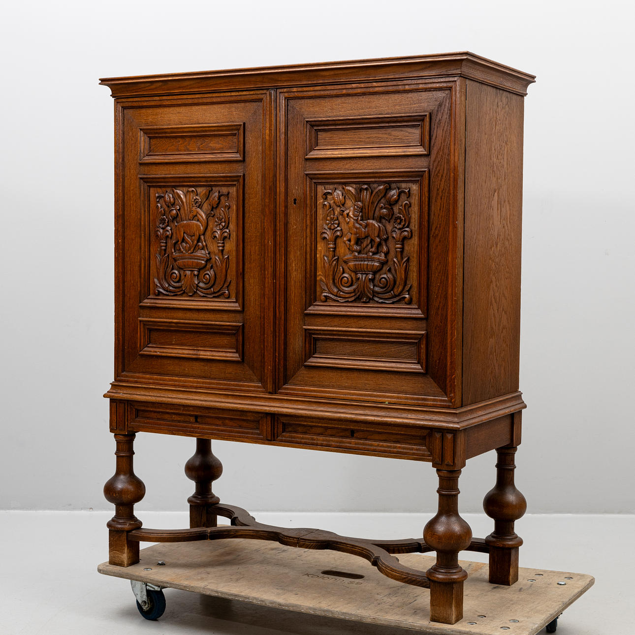 SKÅP, ek, 1940-tal.