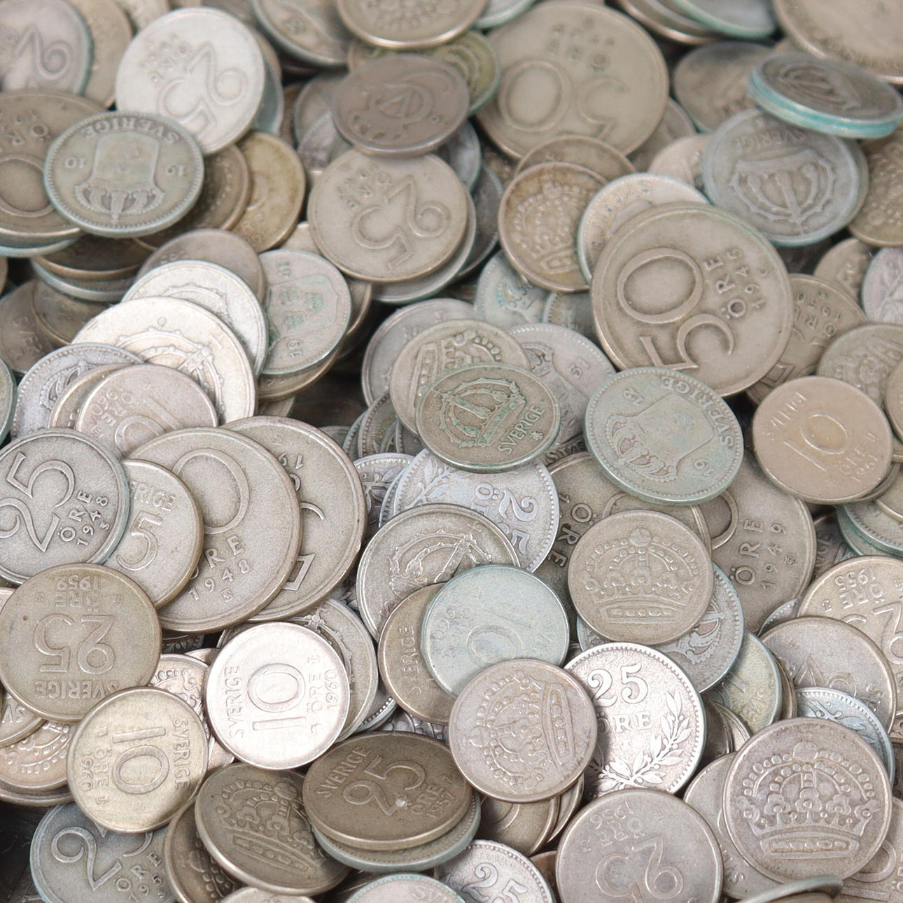 SILVER COINS, Swedish, total 3148 grams.