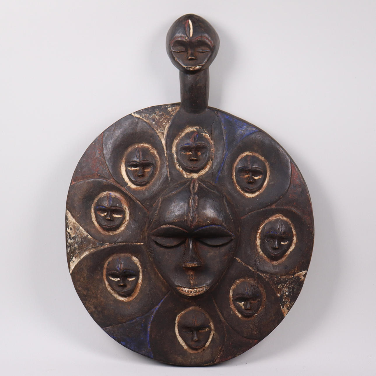 SOLMASK, trä, "Teke-Eket", troligen Kamerun.