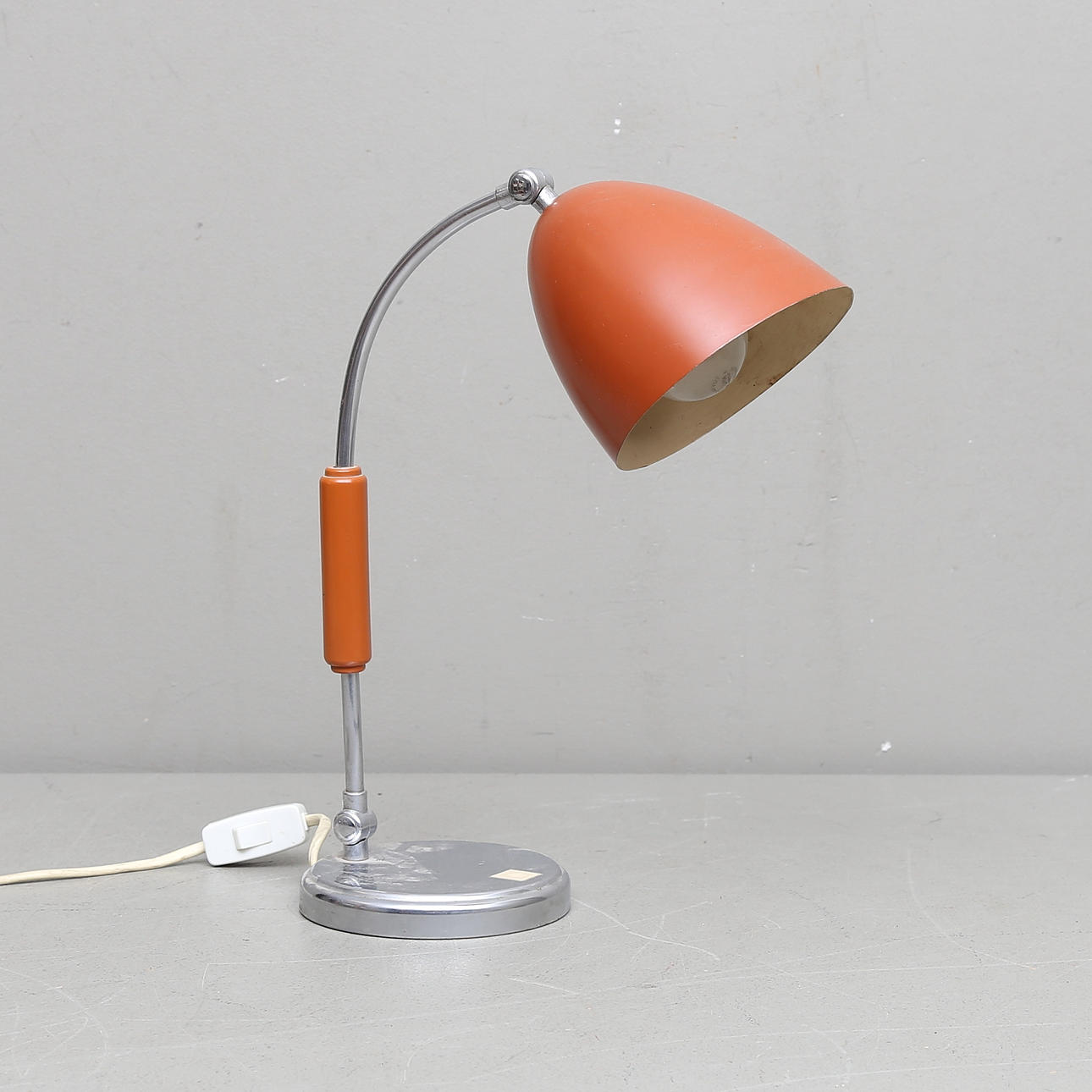 BORDLAMPA 1900-talets mitt.